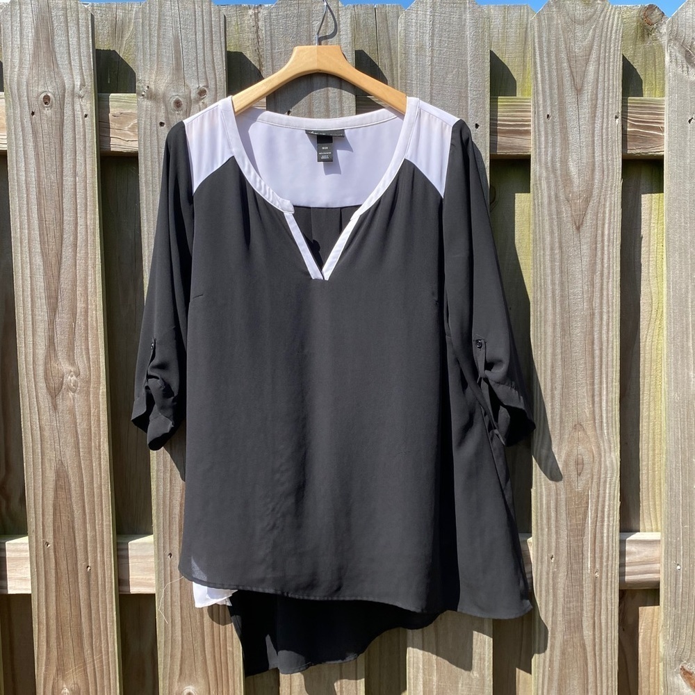 Lane Bryant Asymmetrical Tunic Blouse🤍🖤